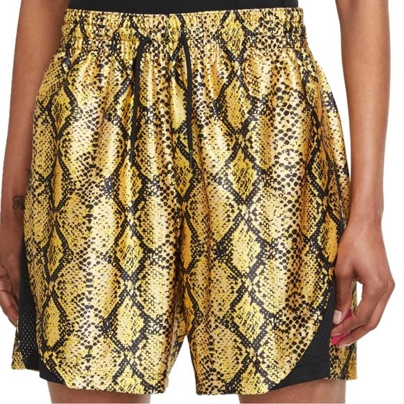 Nike Women's Dri-FIT Rebel Fly Basketball Shorts NWT - Picture 4 of 5